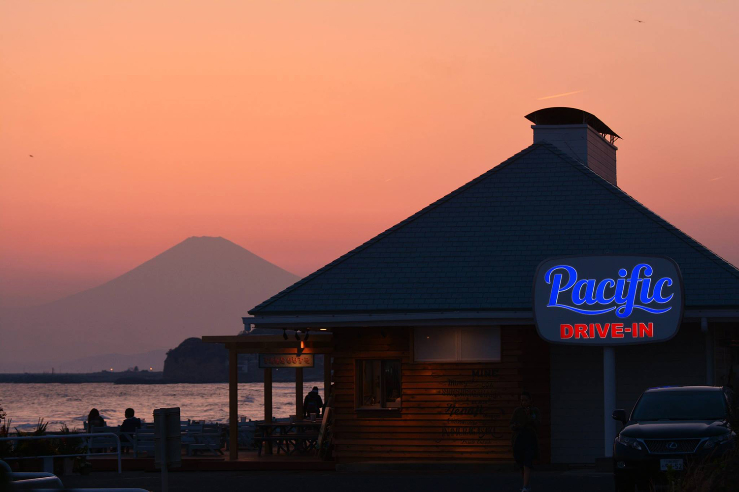 Pacific DRIVE-IN